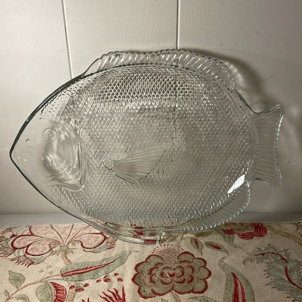 Oven Proof Large Poisson Fish Shape Glass Platter or Dish